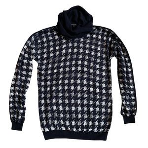Yuka Houndstooth Turtleneck Lightweight Sweater in Black, brown & Gray Small